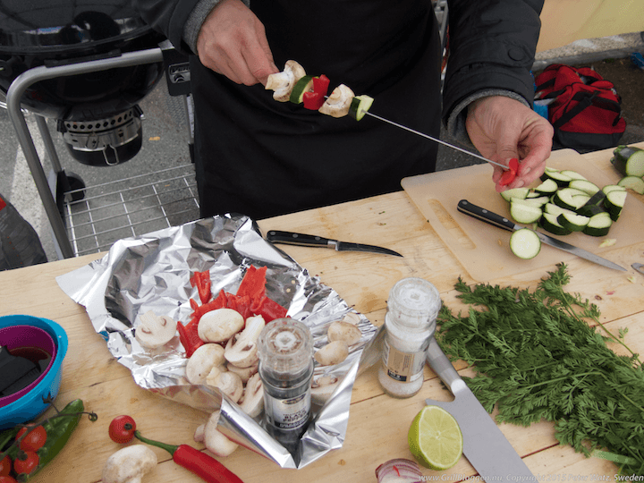 Grillmastarna bromma 2015 grönsaksspett på grillen