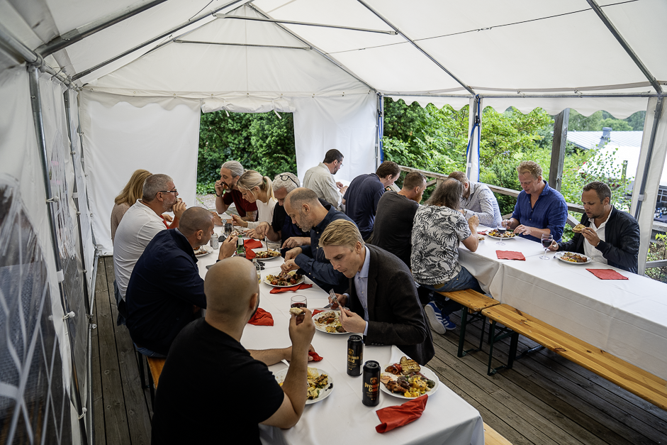chambre séparée med egen grillmästare för din grillkurs / matlagningskurs / företagsevent med grillen i fokus