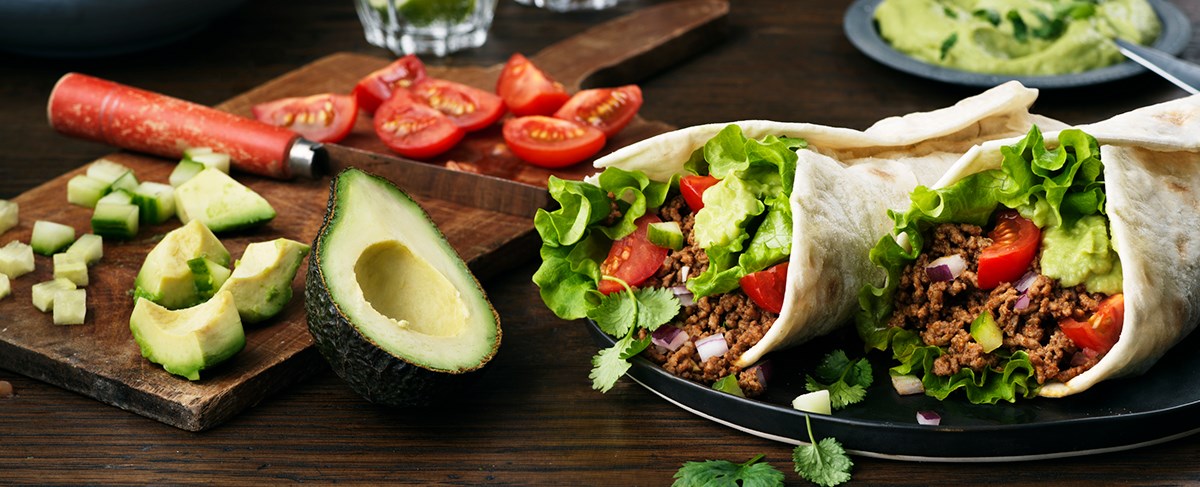 glutenfri tortilla med gronsaker pa trabrada