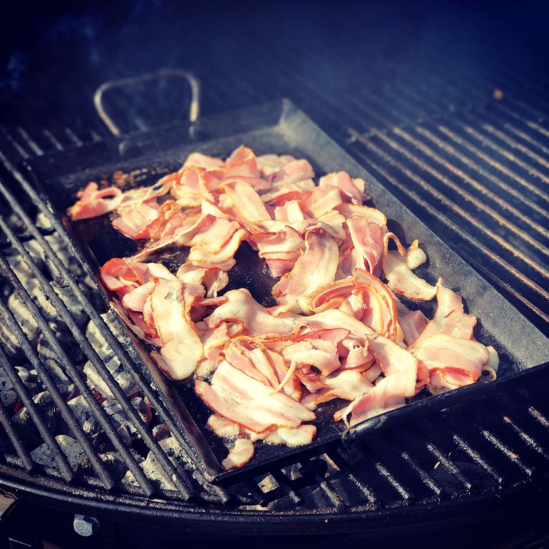 bacon till grillade hamburgare