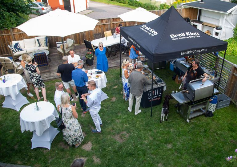 grillfest för kunder, inrestyrka, sigtuna, grillcatering, grillevent med grillcatering, catering